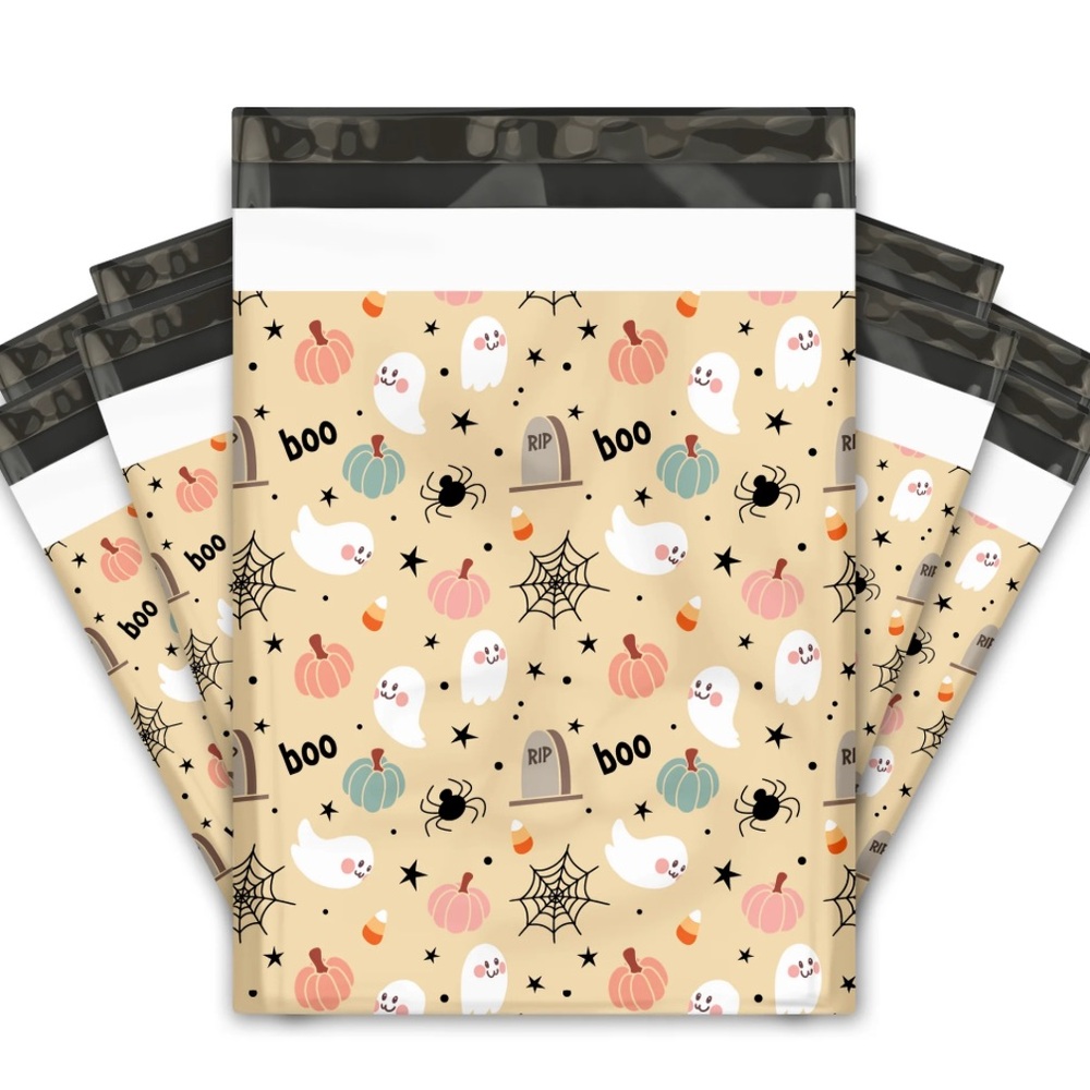 LAST SET!!👻10 Halloween Themed Poly Mailers